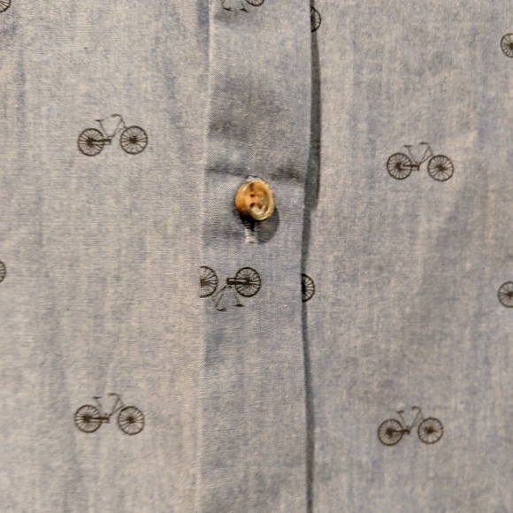 Bar III - Blue Chambray shirt w/ bicycle patterns - Picture 3 of 3
